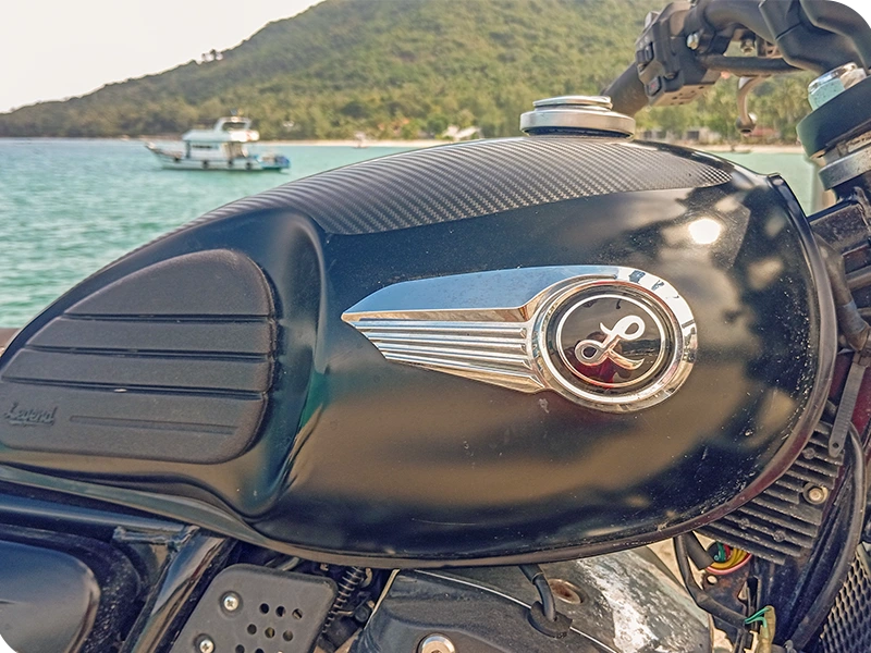 GPX Legend 250 Twin retro chrome details teardrop tank Ko Phangan