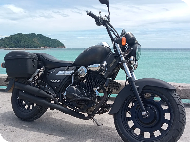 Keeway Superlight 200 side view Ko Phangan